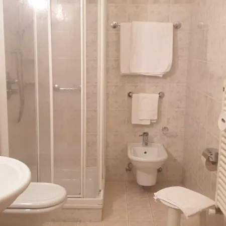 Bernard Hotel 3*