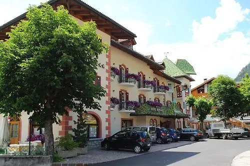 Hotel Bernard Canazei